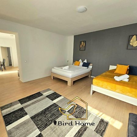 Bird Home Room 4 克拉根福 外观 照片